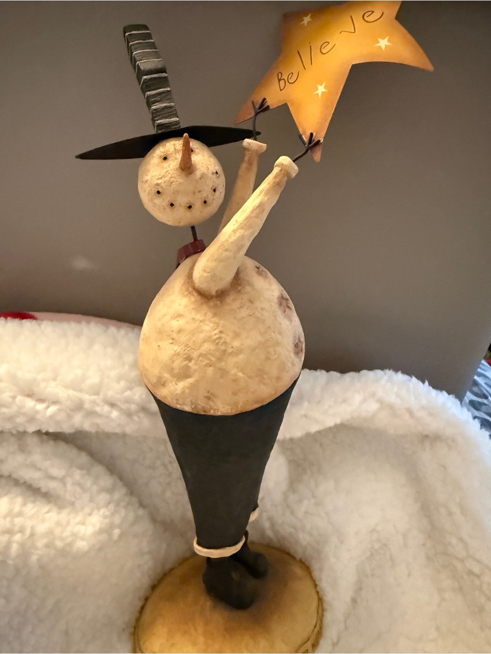 August moon primative decor Believe Snowman Sculpture - Cream and Black